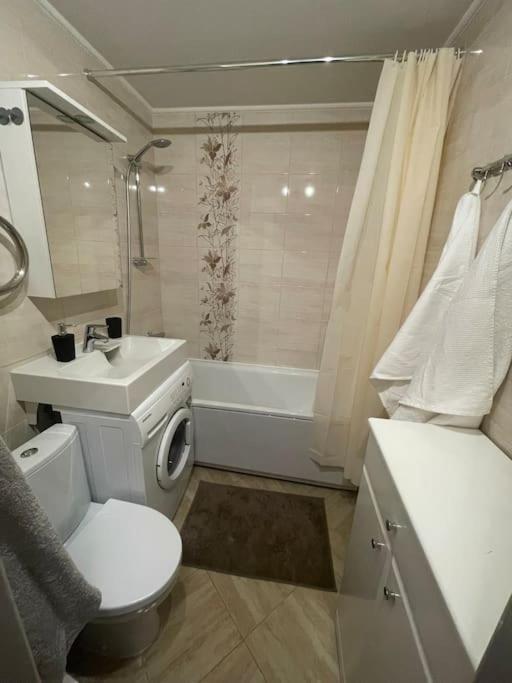 Cozy Apartment Close To Riga Airport Esterno foto