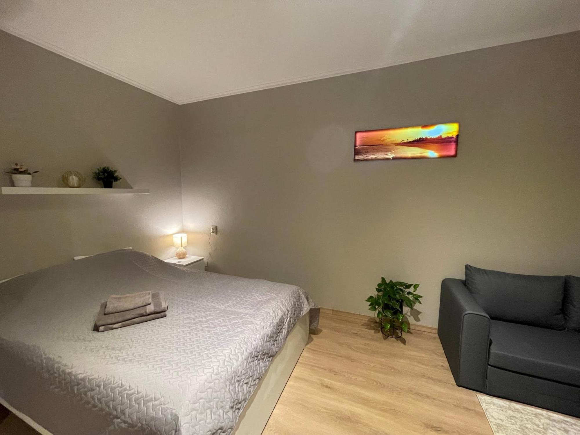 Cozy Apartment Close To Riga Airport Esterno foto